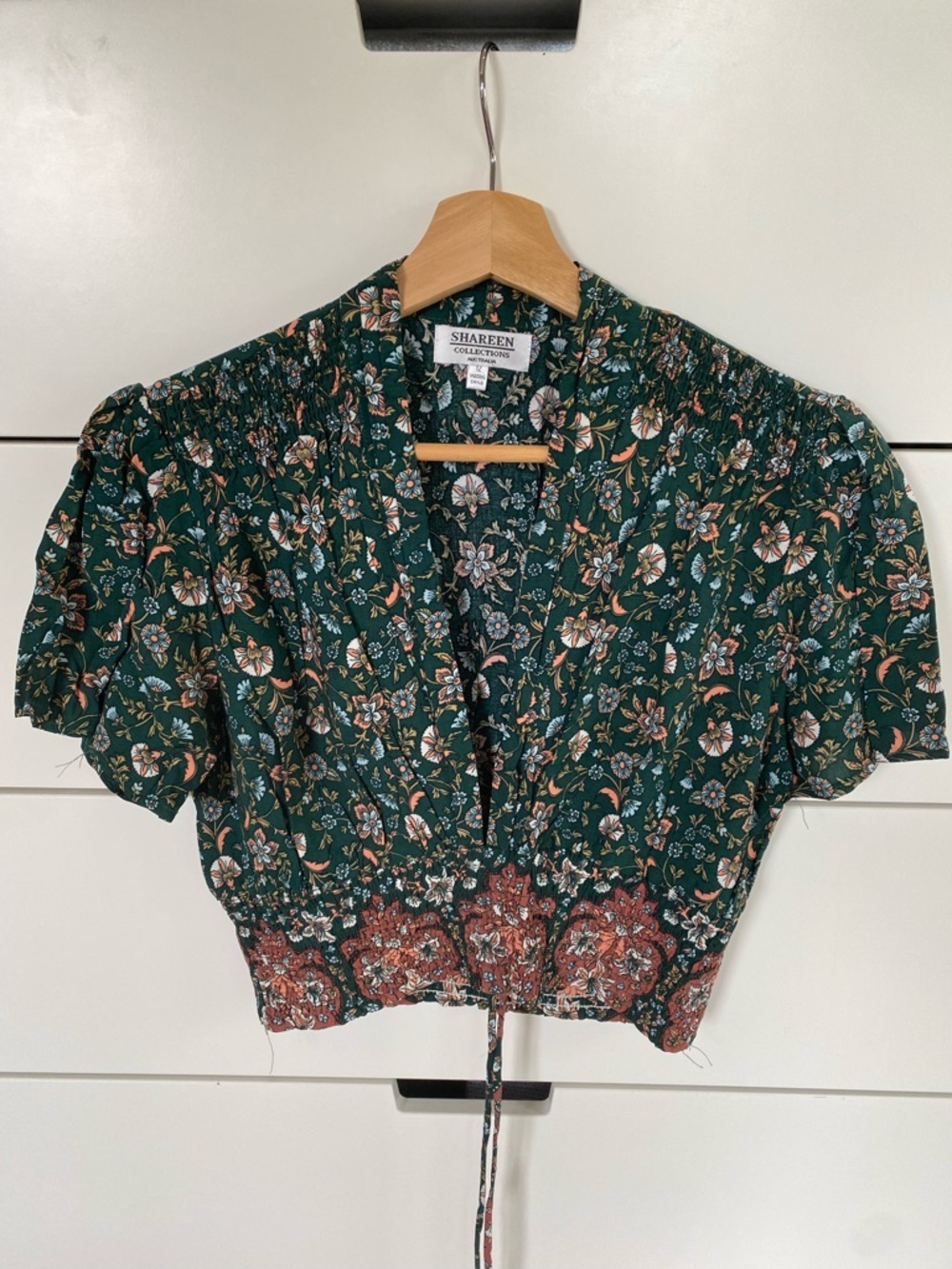 Green Floral V-Neck Cropped Blouse, Almost Famous costume